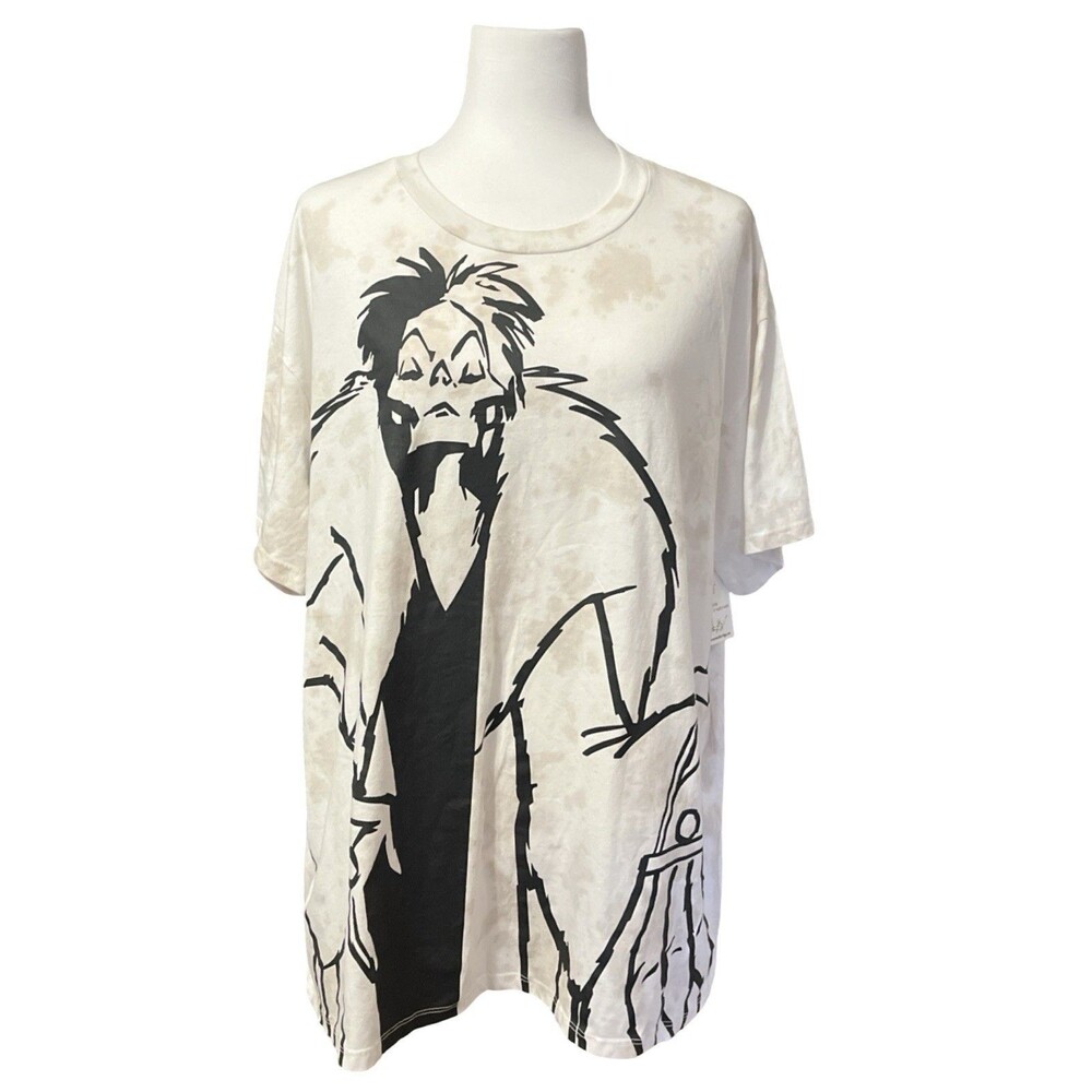 🔥 DISNEY VILLAINS CRUELLA DE VIL WHITE GRAPHIC TEE GUC SIZE LARGE ! 🔥